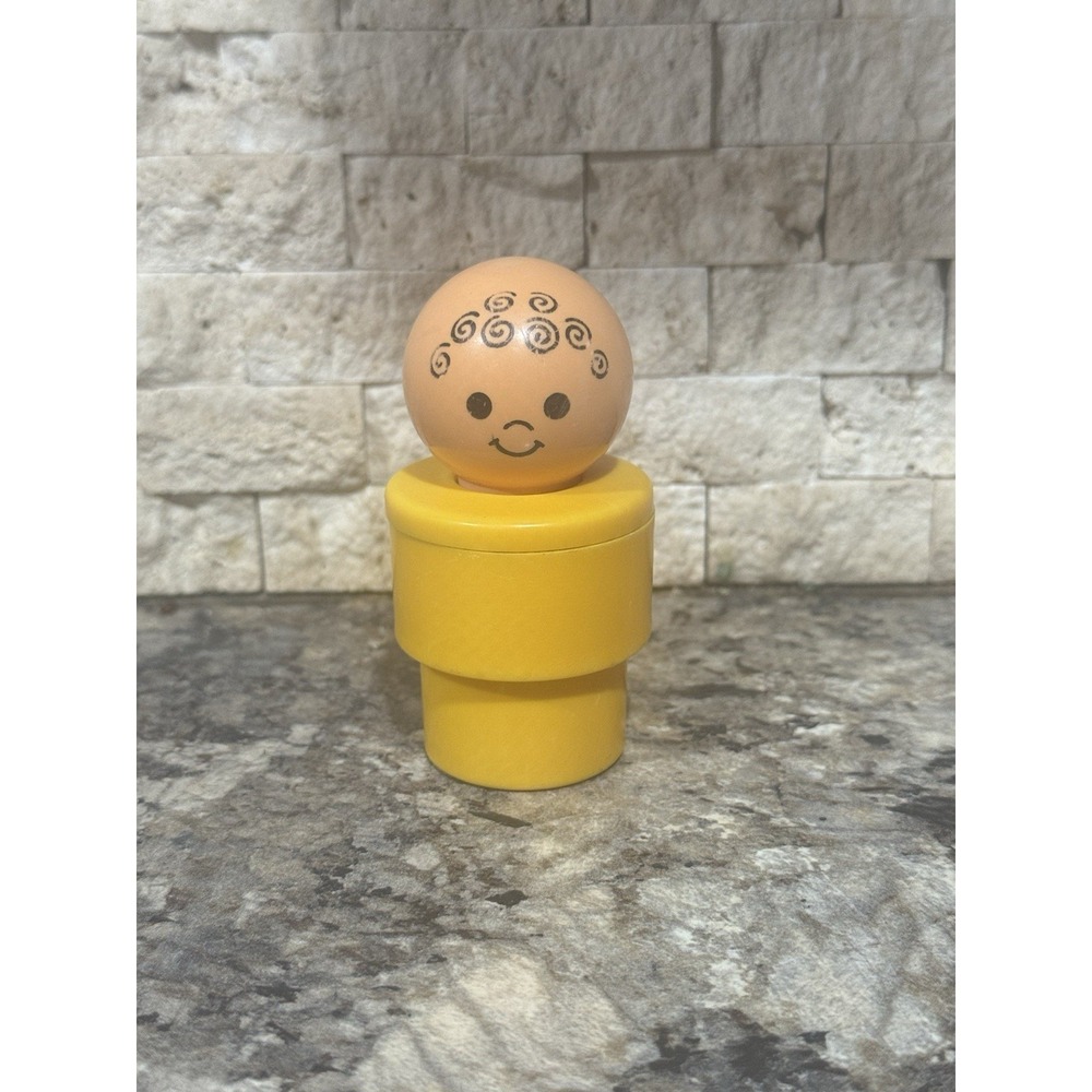 Vintage Fisher-Price Little People 1974 Jumbo Chunky Yellow Boy Man Figure Toy